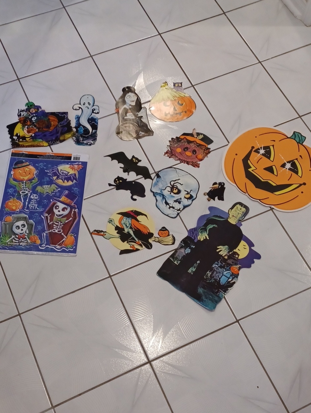 $4 Add-on Random Halloween Decorations - Cardboard & Window Clings